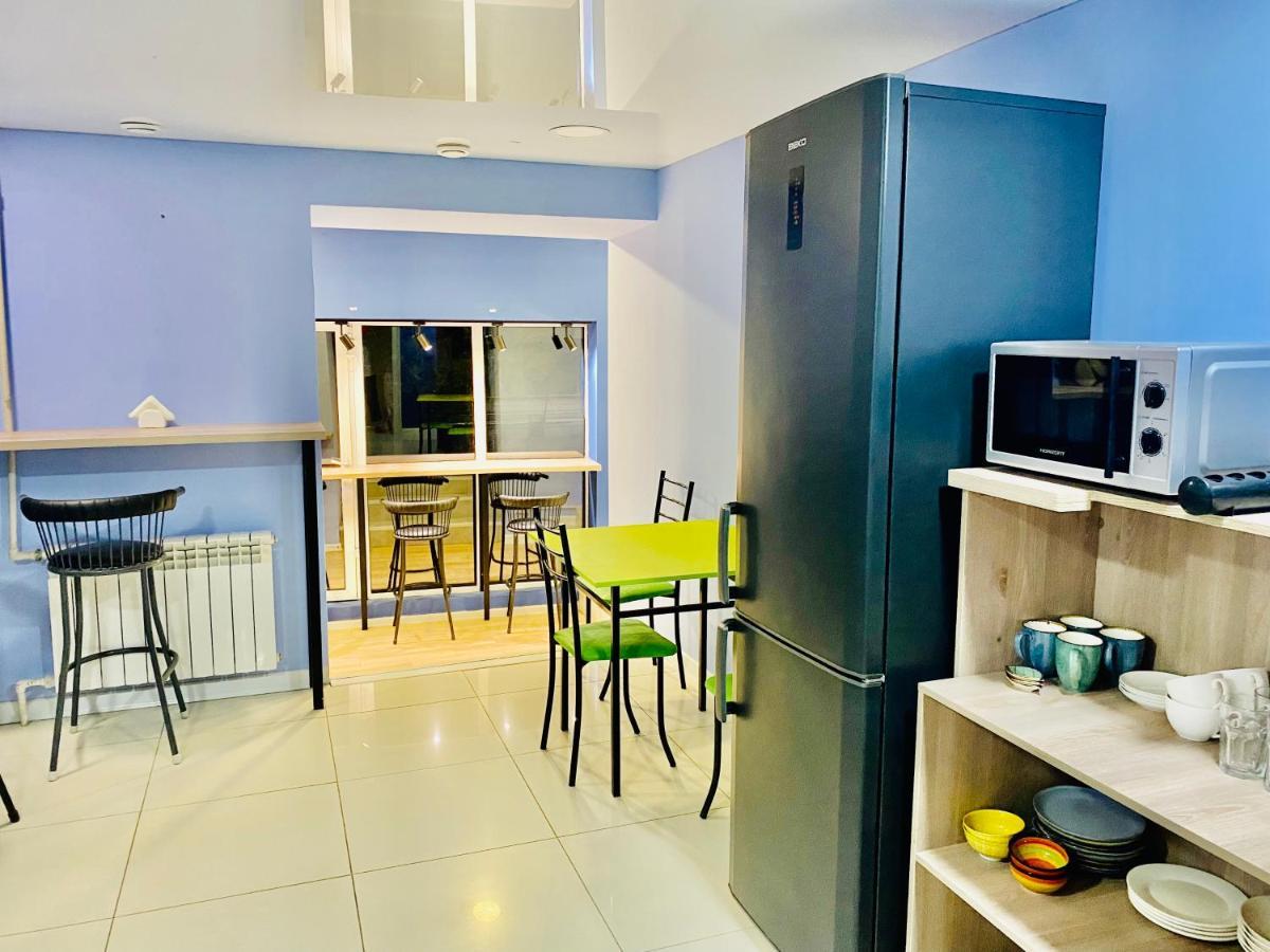 Like Home Hostel Na Shevchenko, 162Б Alma-Ata Exteriör bild