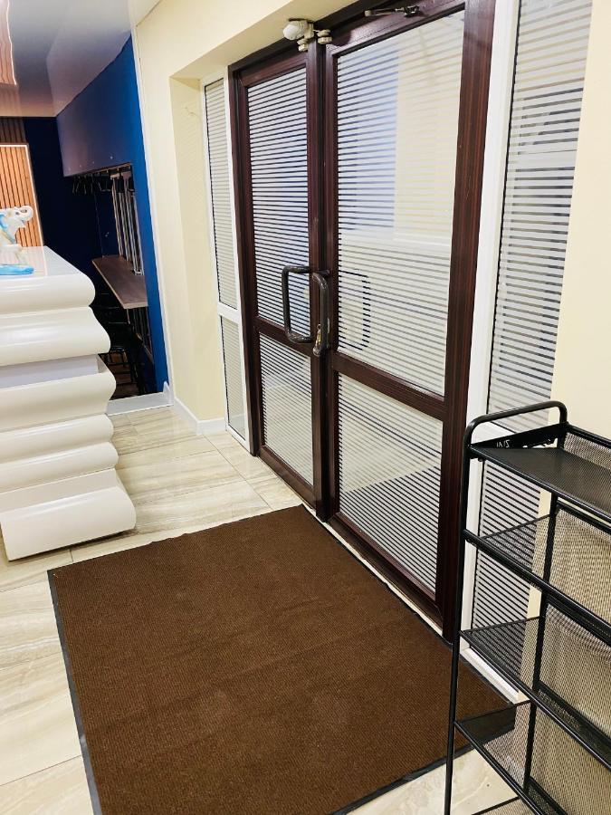 Like Home Hostel Na Shevchenko, 162Б Alma-Ata Exteriör bild