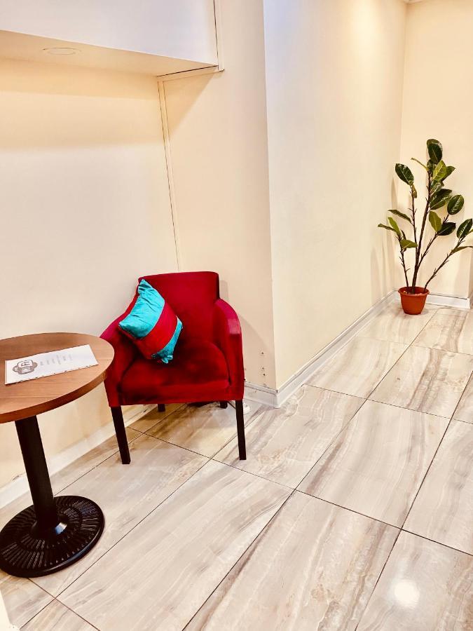 Like Home Hostel Na Shevchenko, 162Б Alma-Ata Exteriör bild
