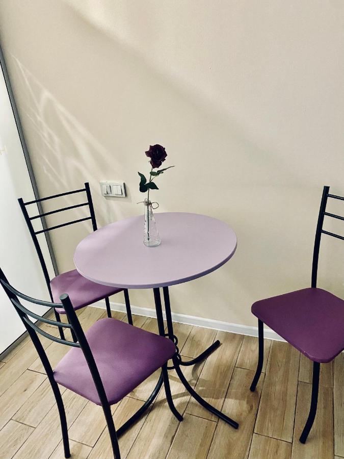 Like Home Hostel Na Shevchenko, 162Б Alma-Ata Exteriör bild