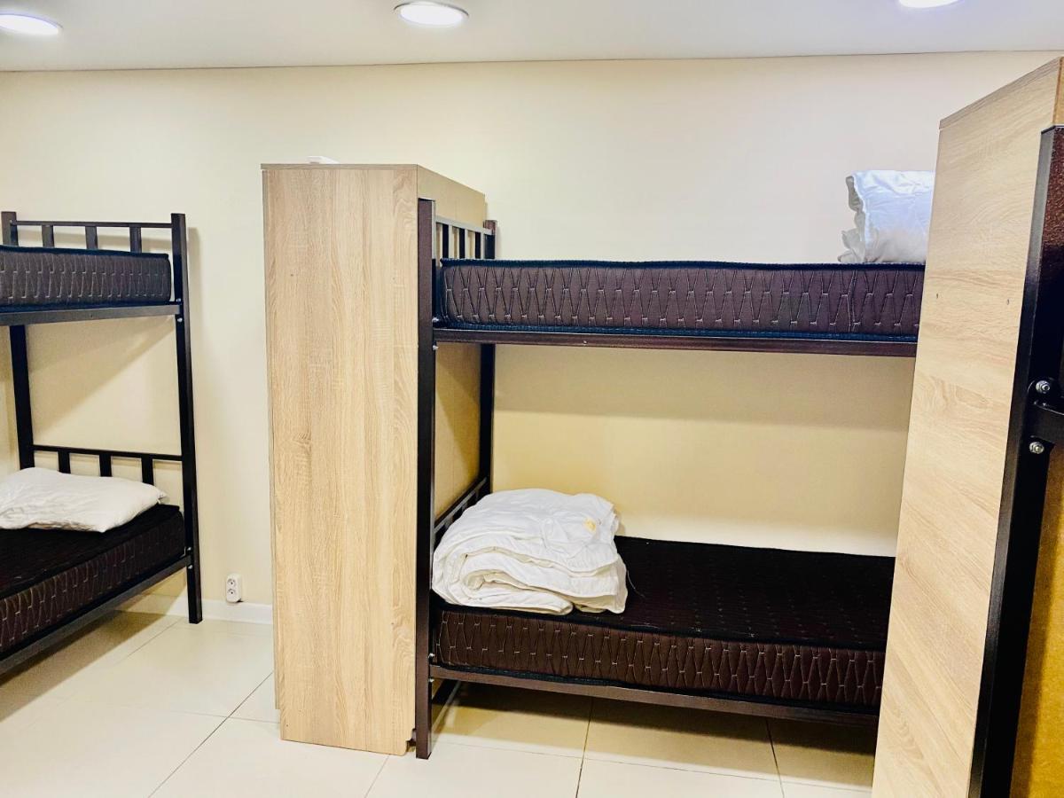 Like Home Hostel Na Shevchenko, 162Б Alma-Ata Exteriör bild