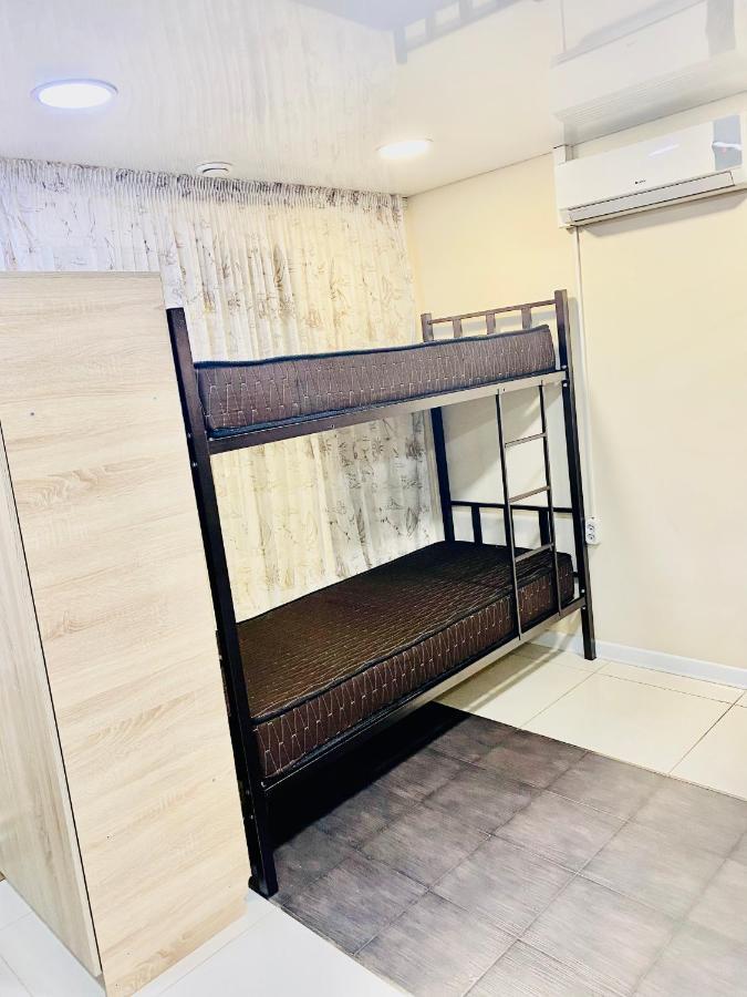 Like Home Hostel Na Shevchenko, 162Б Alma-Ata Exteriör bild