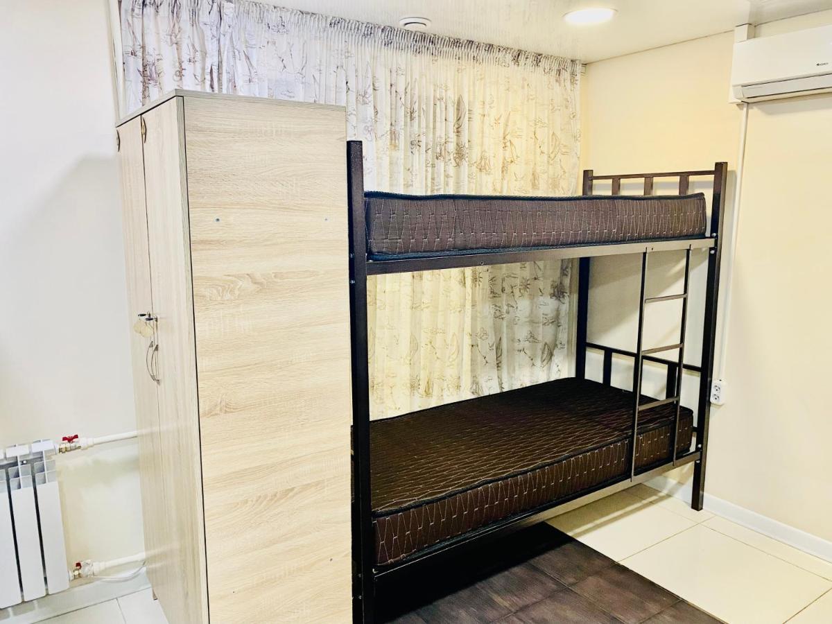 Like Home Hostel Na Shevchenko, 162Б Alma-Ata Exteriör bild