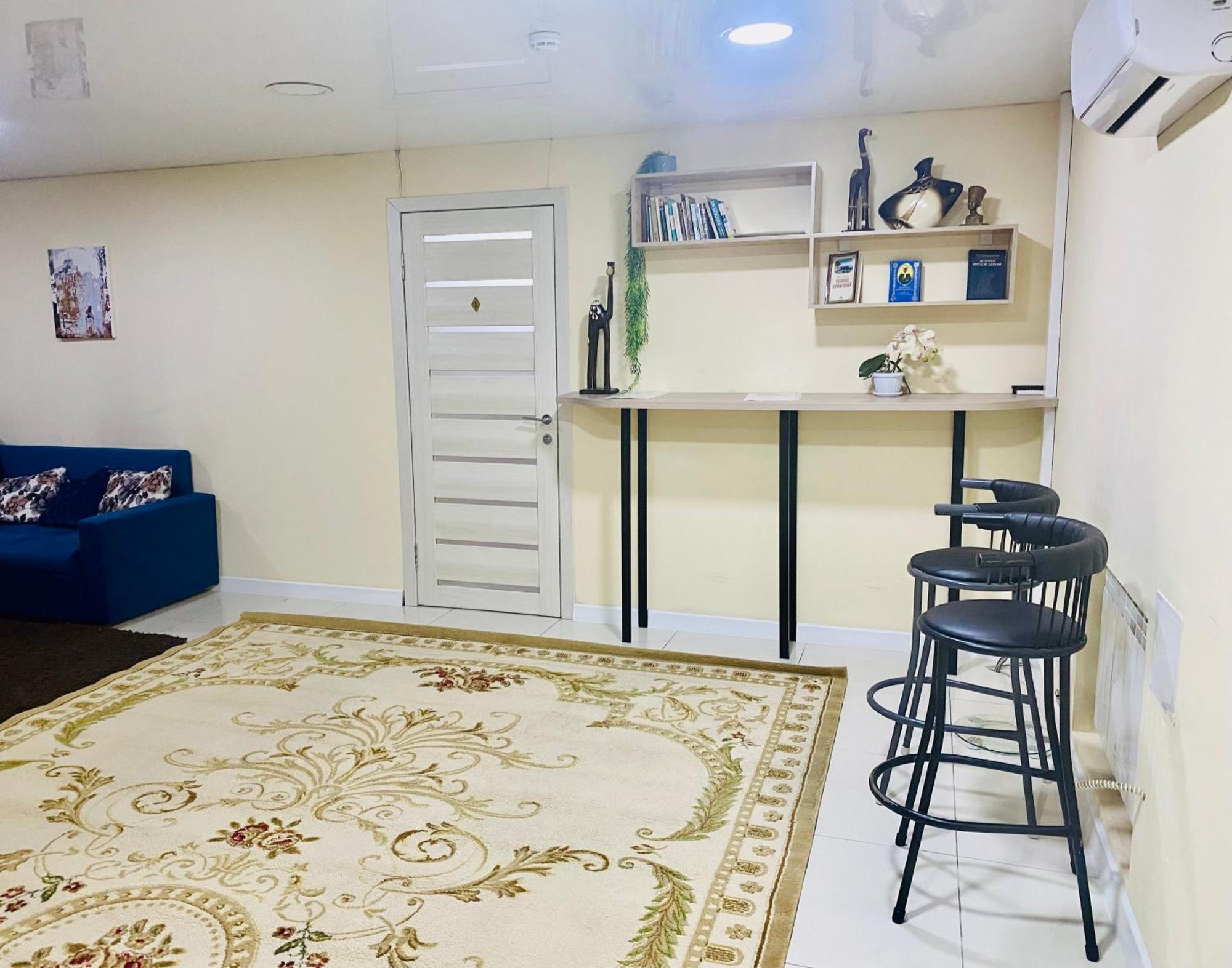 Like Home Hostel Na Shevchenko, 162Б Alma-Ata Exteriör bild